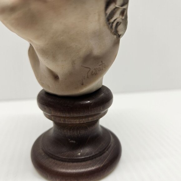 Vtg Capodimonte Porcelain Bust Figurine Village Man on Wood Base Signed Pezzato - Picture 3 of 6